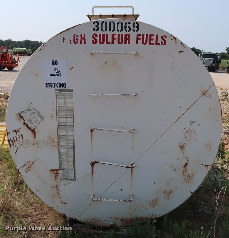 image for item KQ9735 Fuel tank