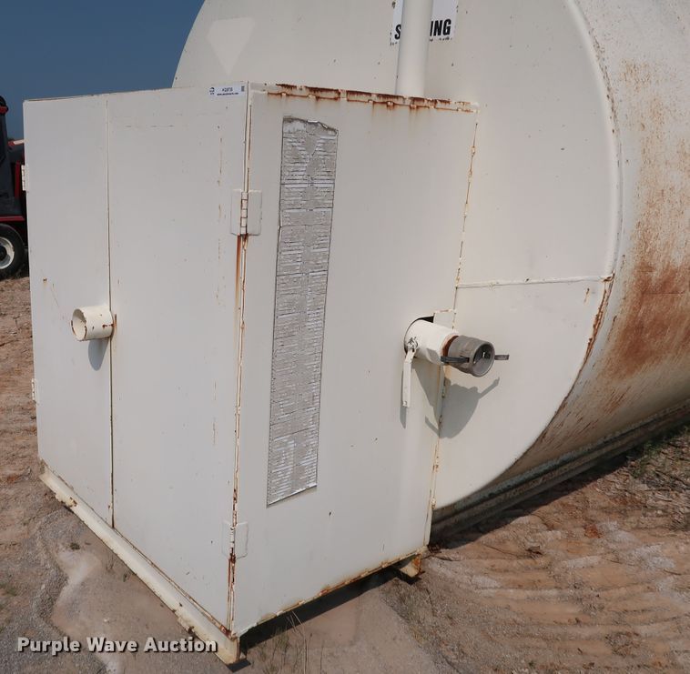 image for item KQ9735 Fuel tank