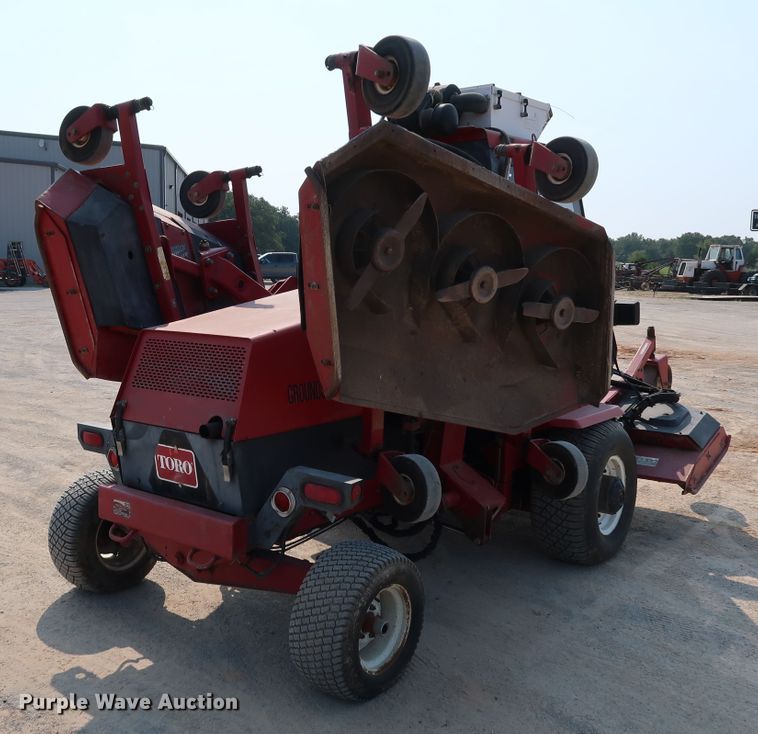 image for item KQ9738 Toro Groundsmaster 580-D  lawn mower