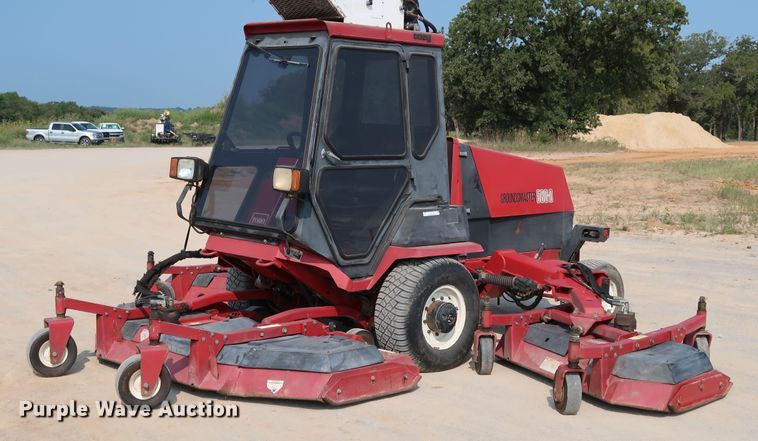 image for item KQ9738 Toro Groundsmaster 580-D  lawn mower