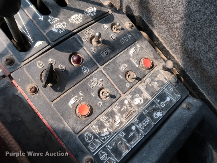 image for item KQ9738 Toro Groundsmaster 580-D  lawn mower