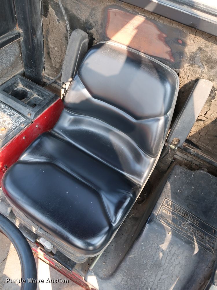 image for item KQ9738 Toro Groundsmaster 580-D  lawn mower