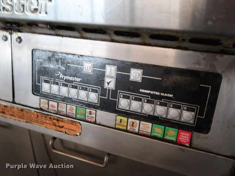 image for item KQ9739 2003 Freightliner MT55  food truck