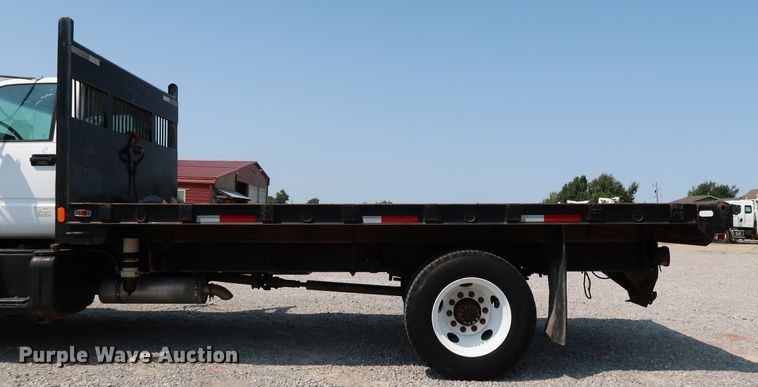image for item KQ9746 1998 Chevrolet C6500  flatbed truck
