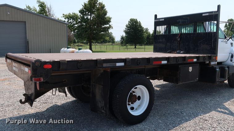 image for item KQ9746 1998 Chevrolet C6500  flatbed truck