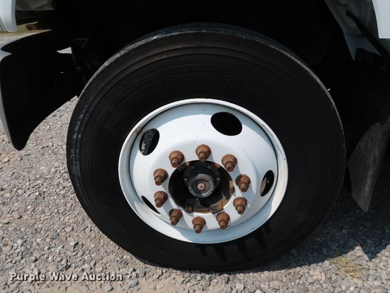 image for item KQ9746 1998 Chevrolet C6500  flatbed truck