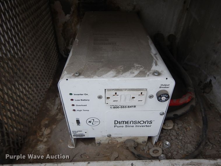 image for item KU9215 2006 Ford F450 Super Duty XL  bucket truck