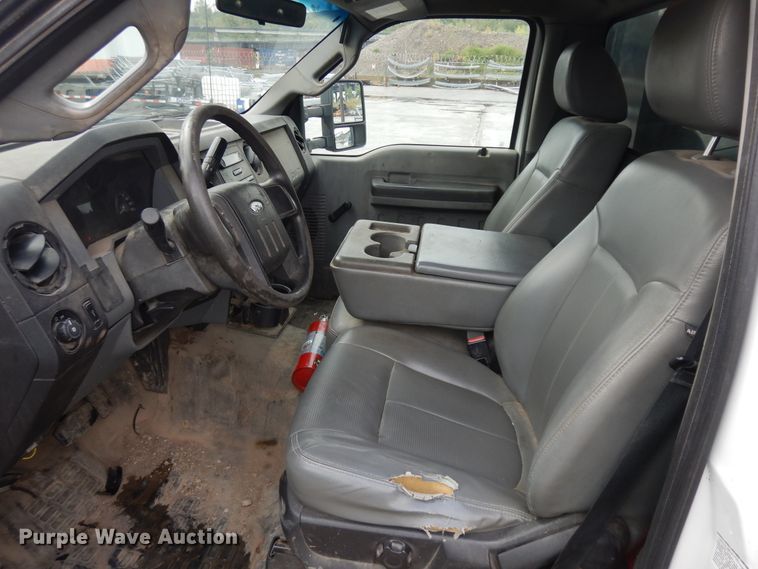 image for item KU9216 2012 Ford F550 Super Duty XL  flatbed truck