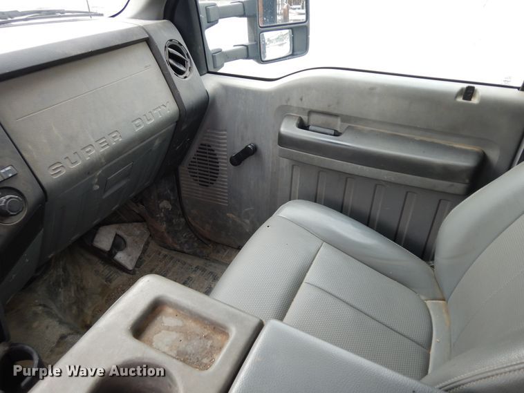 image for item KU9216 2012 Ford F550 Super Duty XL  flatbed truck