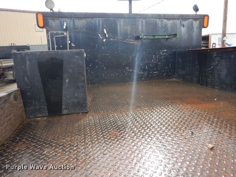 image for item KU9216 2012 Ford F550 Super Duty XL  flatbed truck