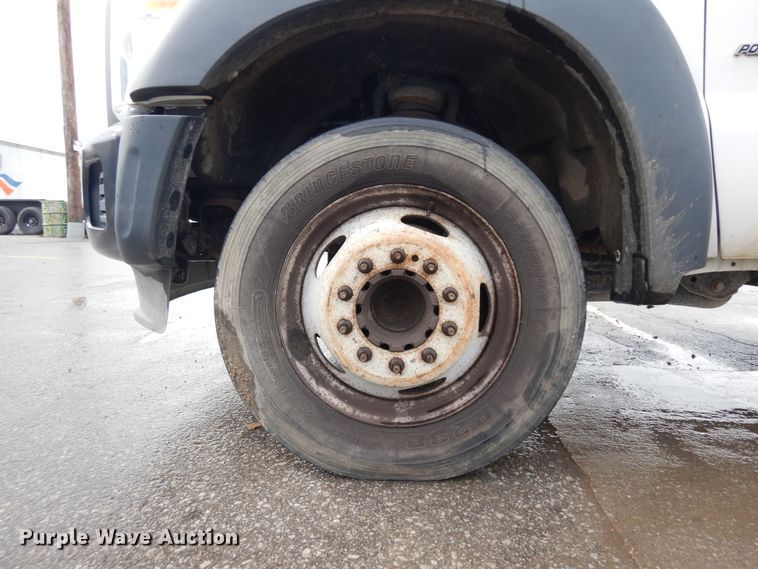 image for item KU9216 2012 Ford F550 Super Duty XL  flatbed truck