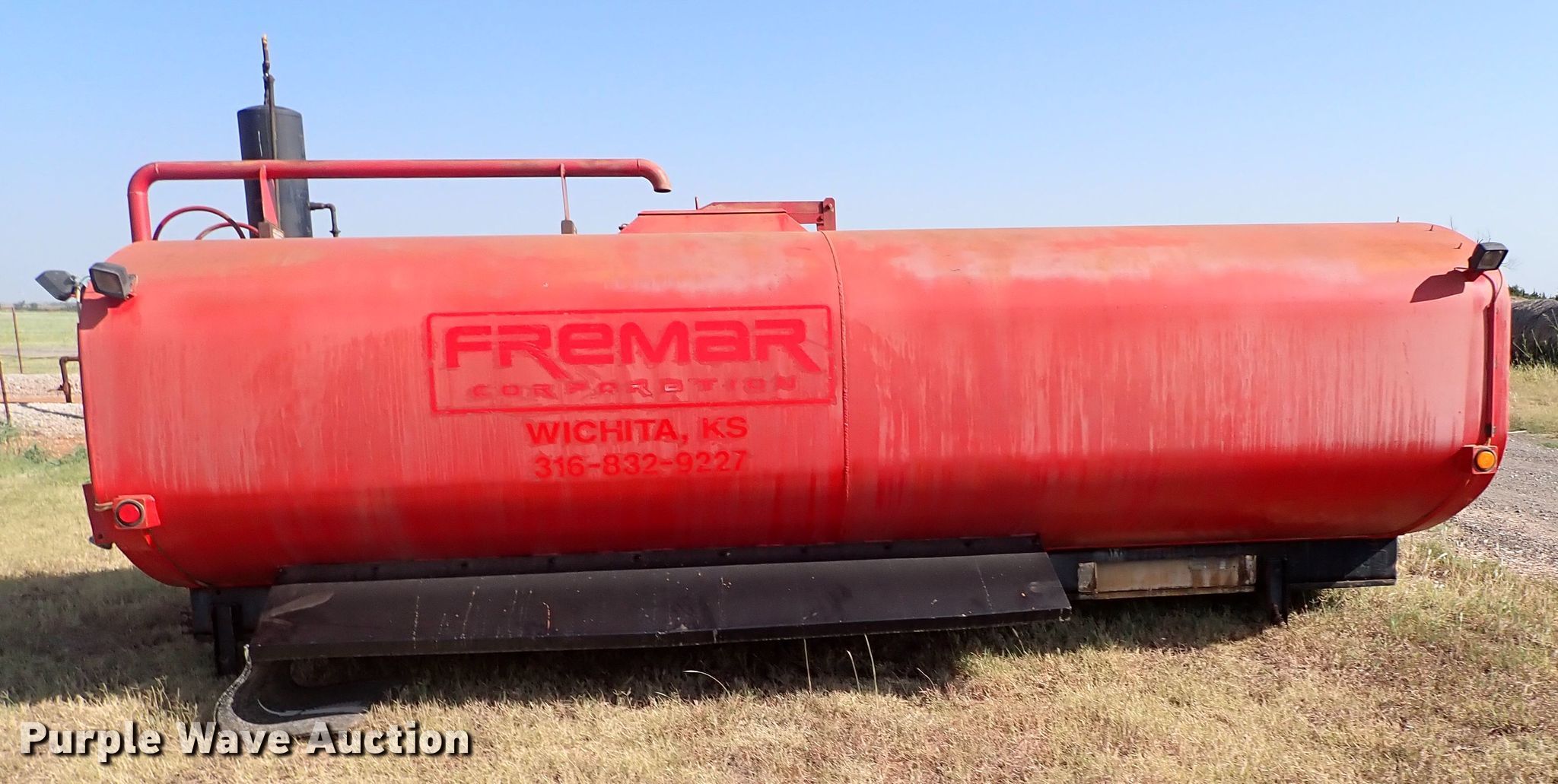 Water tank bed in El Reno, OK Item IN9641 sold Purple Wave