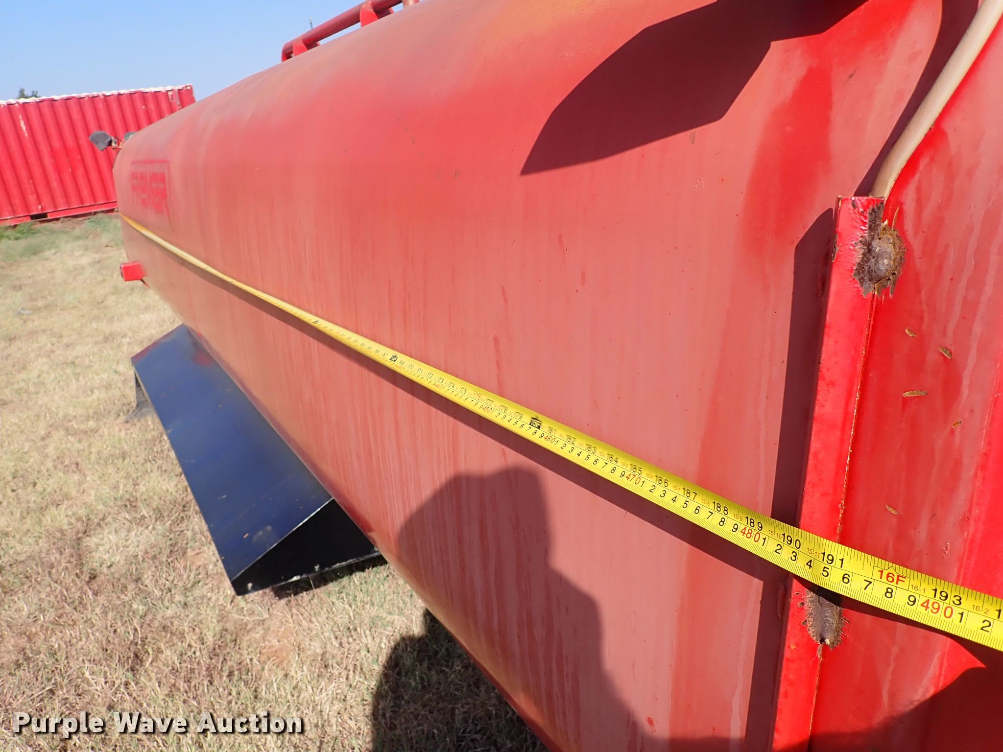 Water tank bed in El Reno, OK Item IN9641 sold Purple Wave