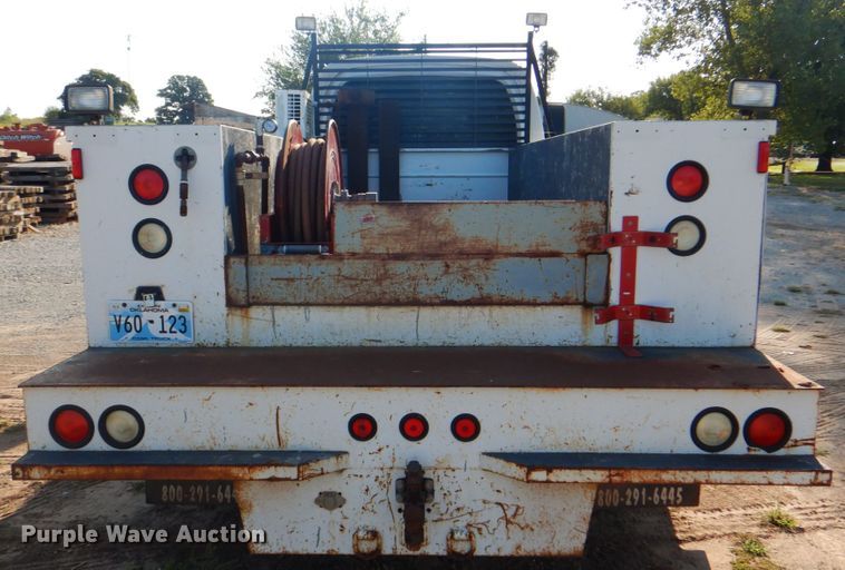 image for item DG1707 2008 GMC C5500  Crew Cab utility / service truck