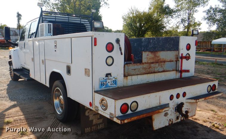 image for item DG1707 2008 GMC C5500  Crew Cab utility / service truck