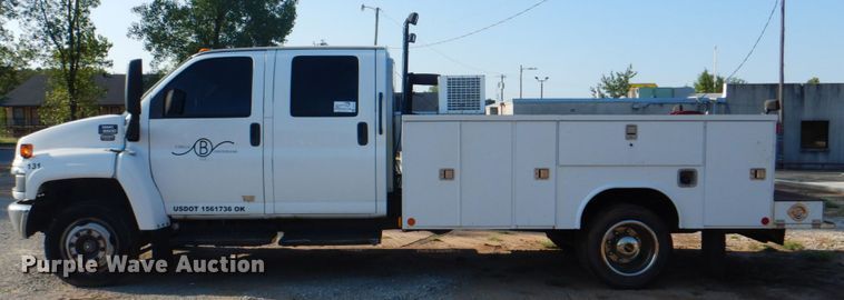 image for item DG1707 2008 GMC C5500  Crew Cab utility / service truck