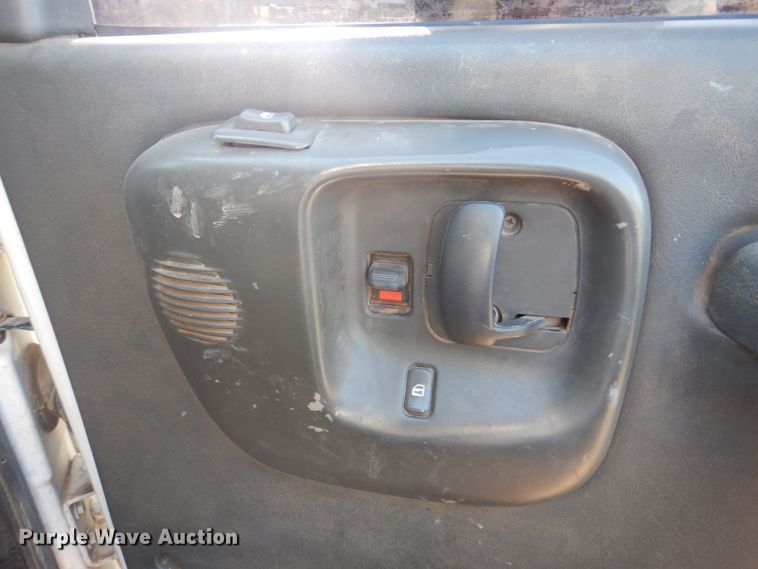 image for item DG1707 2008 GMC C5500  Crew Cab utility / service truck