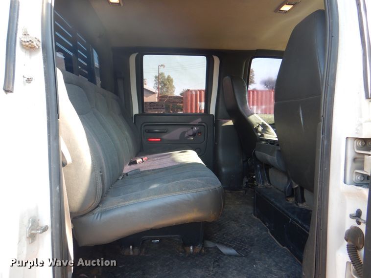 image for item DG1707 2008 GMC C5500  Crew Cab utility / service truck