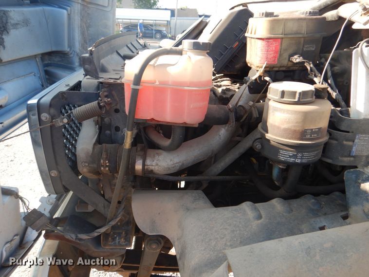 image for item DG1707 2008 GMC C5500  Crew Cab utility / service truck