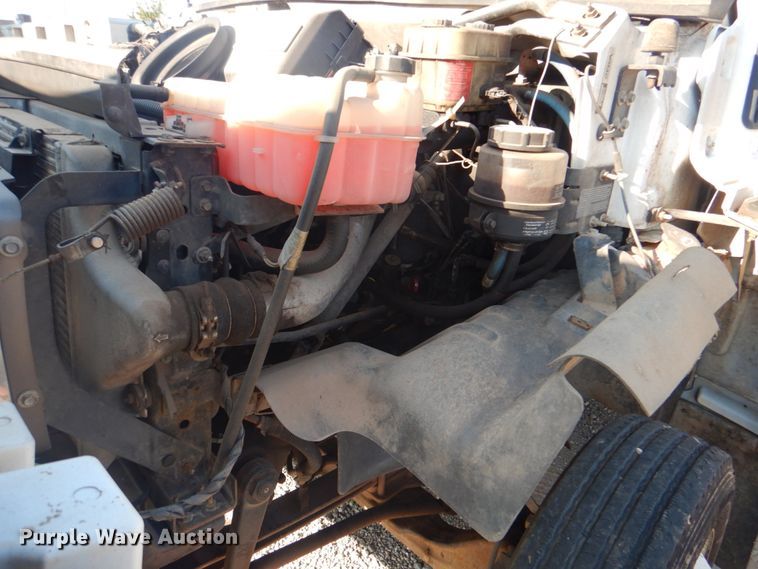 image for item DG1707 2008 GMC C5500  Crew Cab utility / service truck