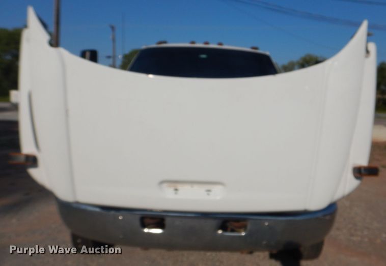 image for item DG1707 2008 GMC C5500  Crew Cab utility / service truck