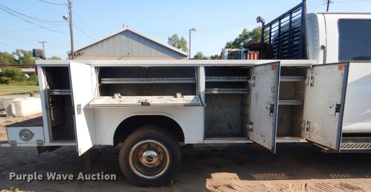 image for item DG1707 2008 GMC C5500  Crew Cab utility / service truck