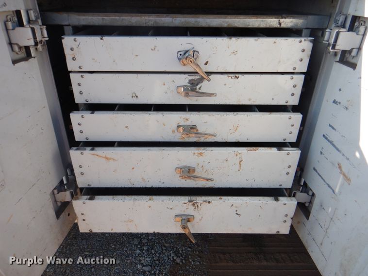 image for item DG1707 2008 GMC C5500  Crew Cab utility / service truck