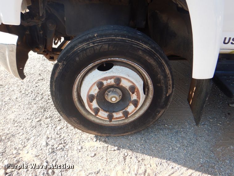 image for item DG1707 2008 GMC C5500  Crew Cab utility / service truck