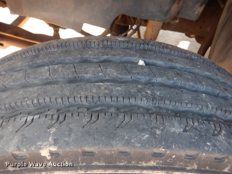 image for item DG1707 2008 GMC C5500  Crew Cab utility / service truck