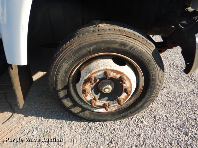 image for item DG1707 2008 GMC C5500  Crew Cab utility / service truck