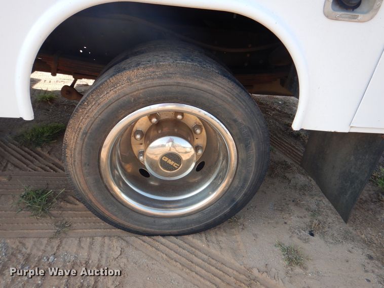 image for item DG1707 2008 GMC C5500  Crew Cab utility / service truck