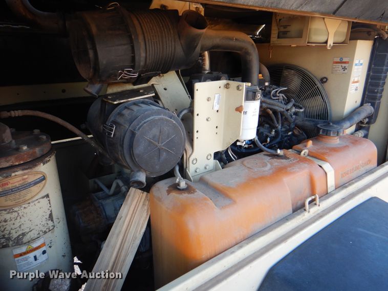 image for item DG1708 2007 Ingersoll Rand P185  air compressor