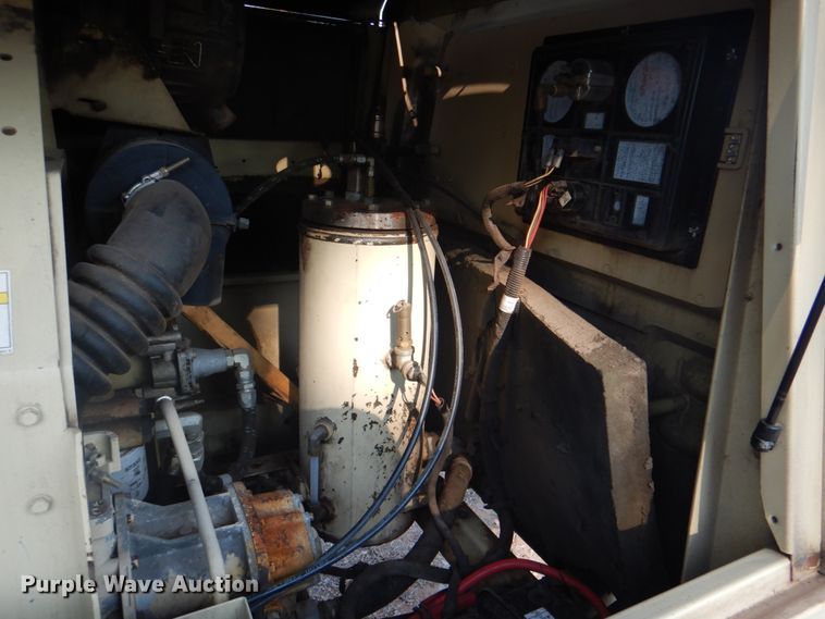 image for item DG1708 2007 Ingersoll Rand P185  air compressor