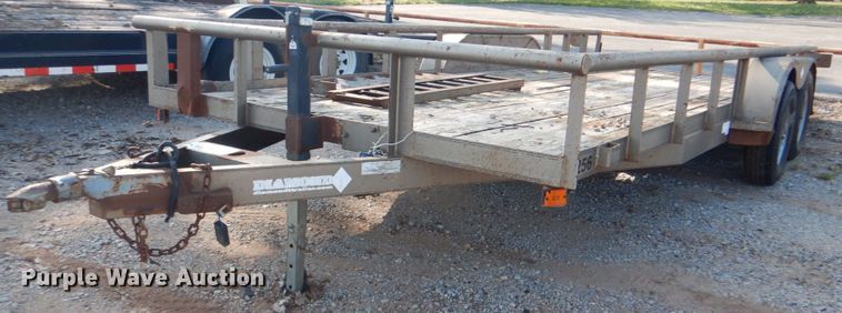 image for item DG1710 2010 Diamond T  equipment trailer