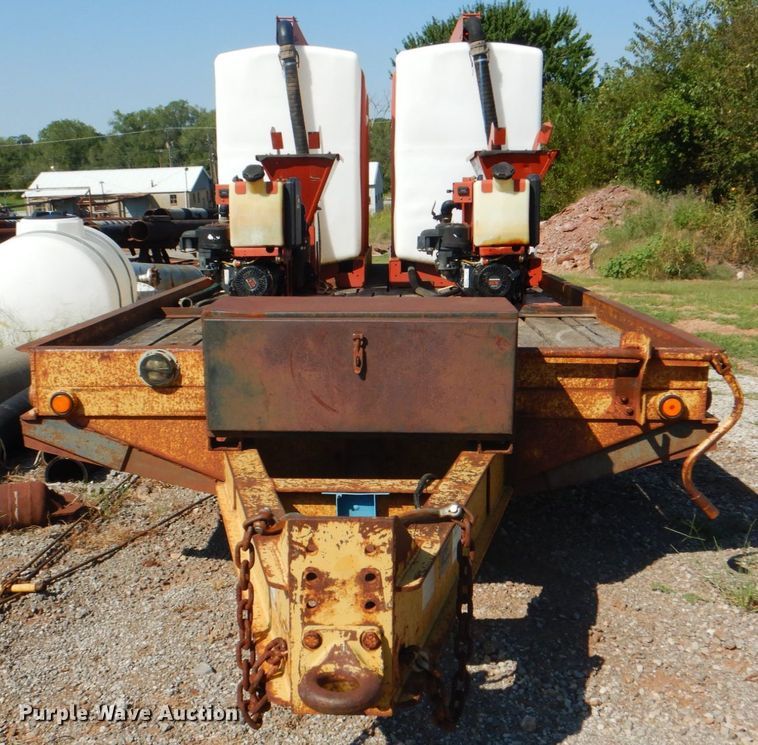 image for item DG1712 2000 Belshe  flatbed trailer with mud mixer