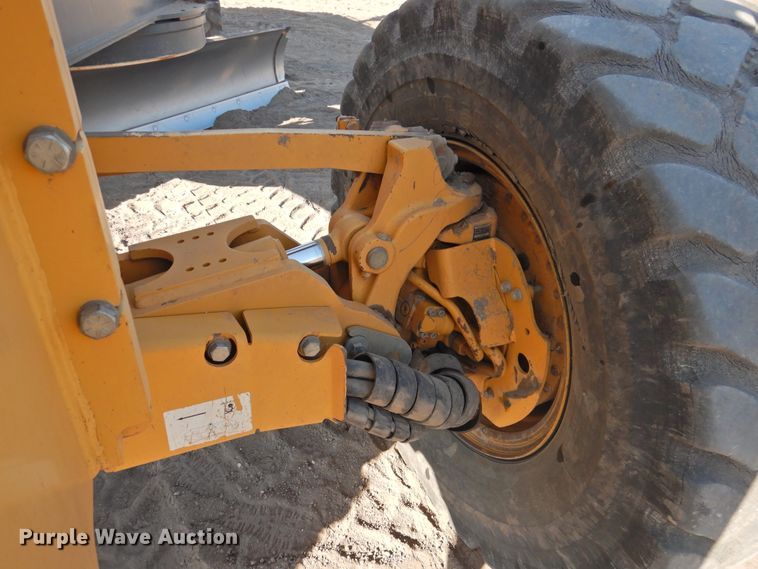 image for item DK2446 2012 John Deere 872GP  motor grader