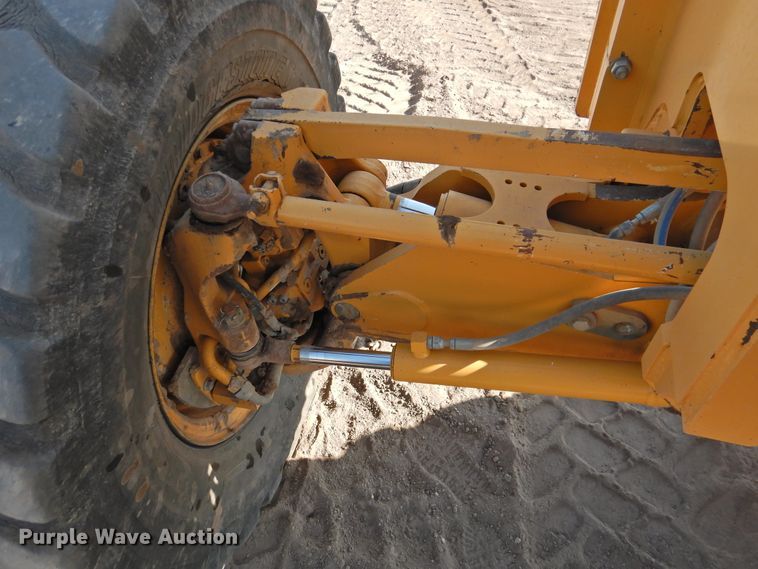 image for item DK2446 2012 John Deere 872GP  motor grader