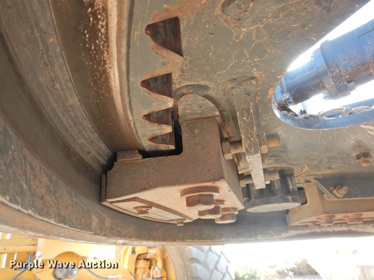 image for item DK2446 2012 John Deere 872GP  motor grader