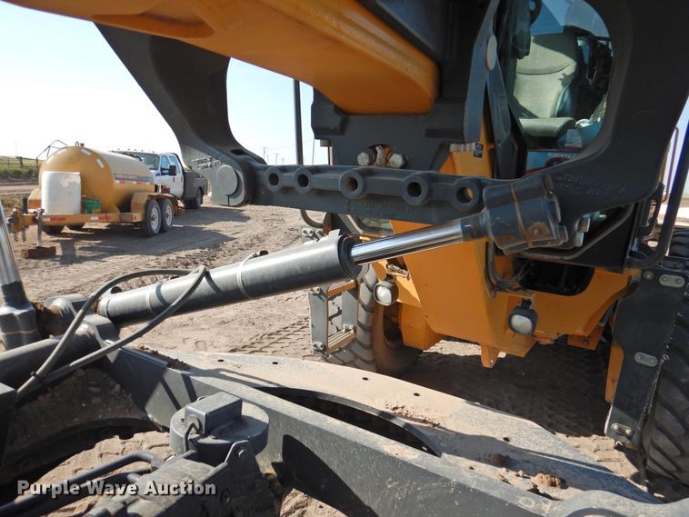 image for item DK2446 2012 John Deere 872GP  motor grader