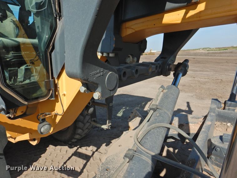 image for item DK2446 2012 John Deere 872GP  motor grader