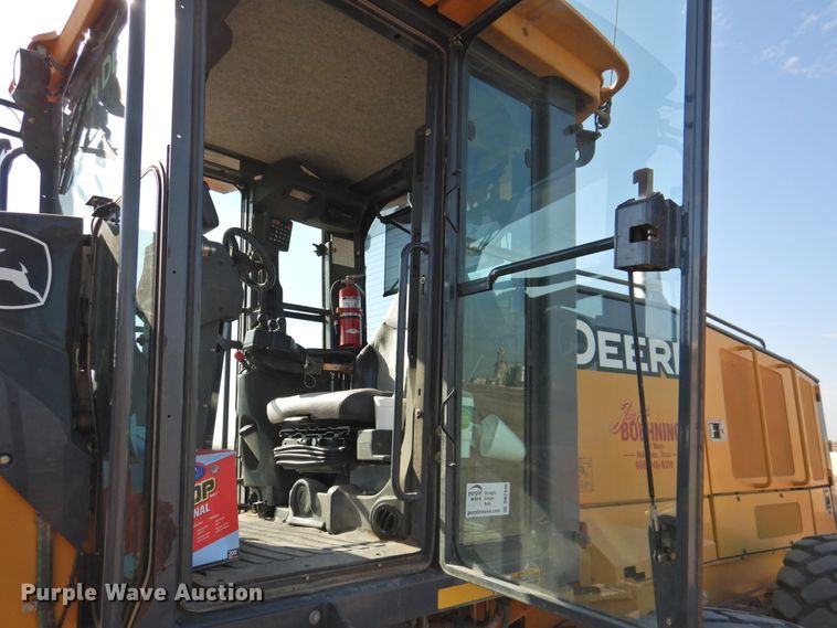 image for item DK2446 2012 John Deere 872GP  motor grader