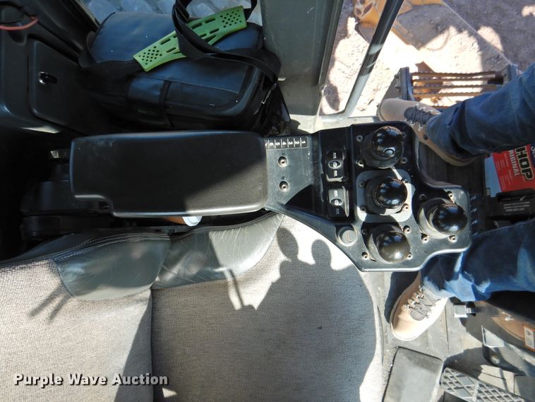 image for item DK2446 2012 John Deere 872GP  motor grader