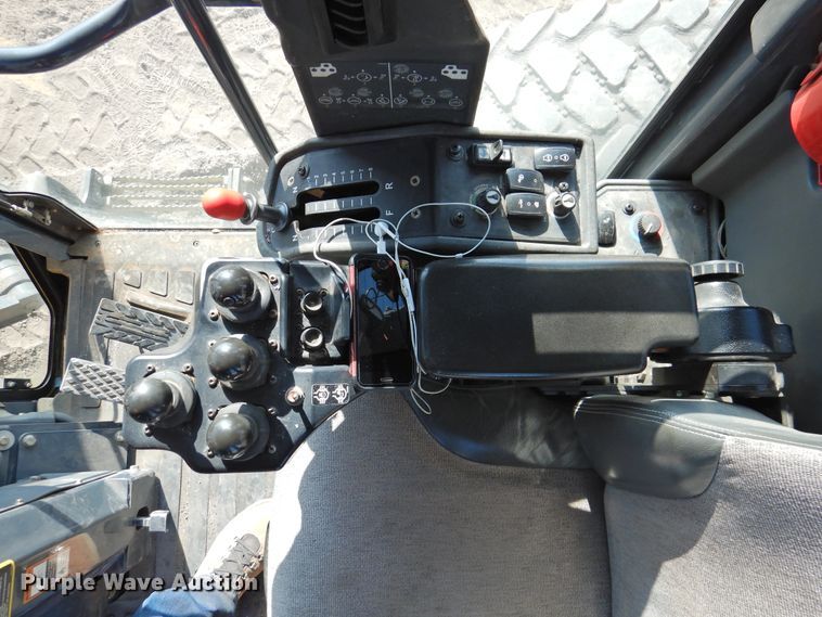 image for item DK2446 2012 John Deere 872GP  motor grader