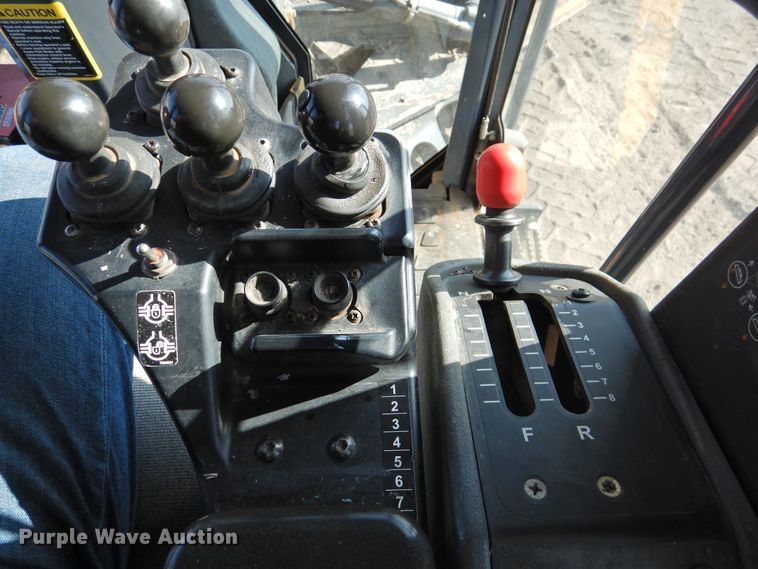 image for item DK2446 2012 John Deere 872GP  motor grader