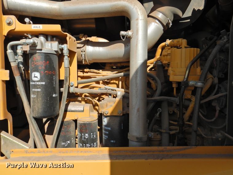 image for item DK2446 2012 John Deere 872GP  motor grader