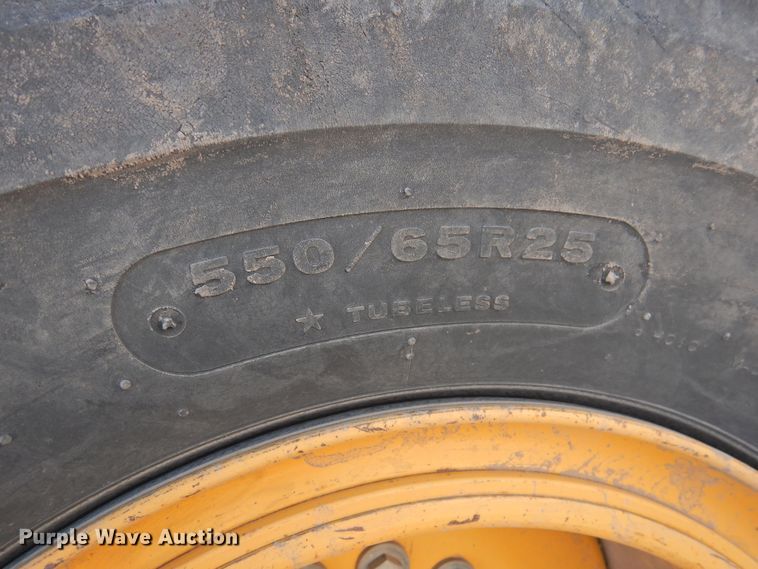 image for item DK2446 2012 John Deere 872GP  motor grader