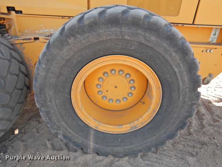 image for item DK2446 2012 John Deere 872GP  motor grader