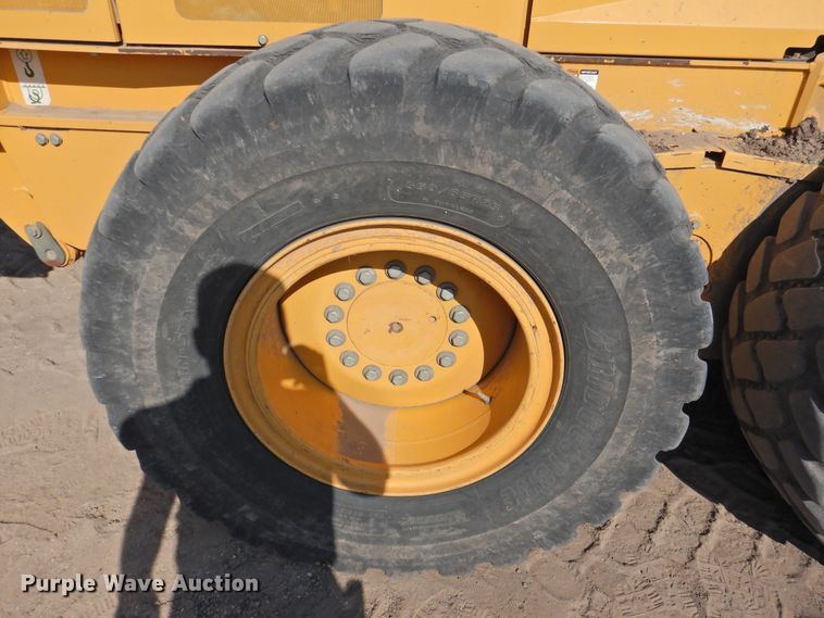 image for item DK2446 2012 John Deere 872GP  motor grader