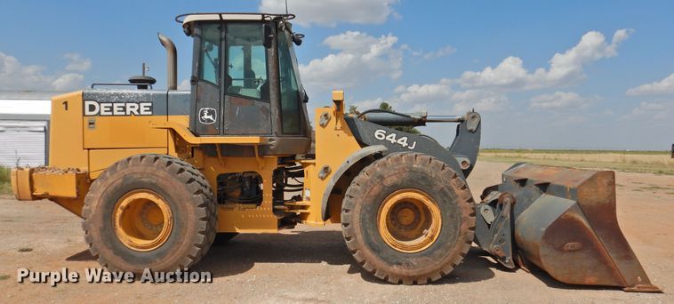 image for item DK2450 2006 John Deere 644J  wheel loader