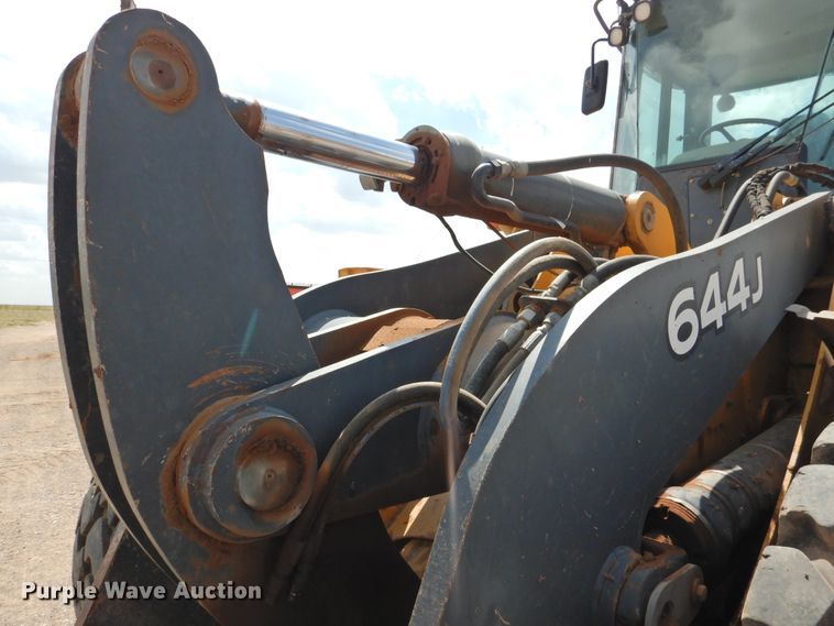 image for item DK2450 2006 John Deere 644J  wheel loader